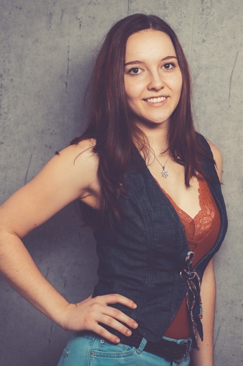 Sedcard von Sara (ID14602)