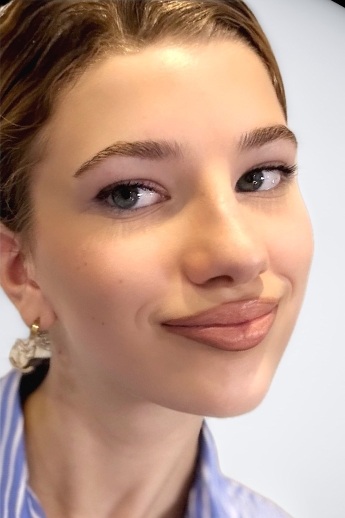 Sedcard von Lucia  (ID23736)