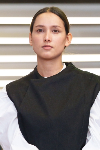 Sedcard von Niruta (ID23853)