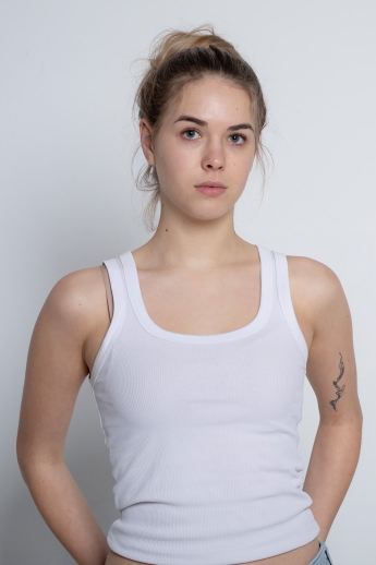 Sedcard von Cora (ID23855)