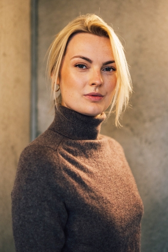 Sedcard von Corinna (ID24397)