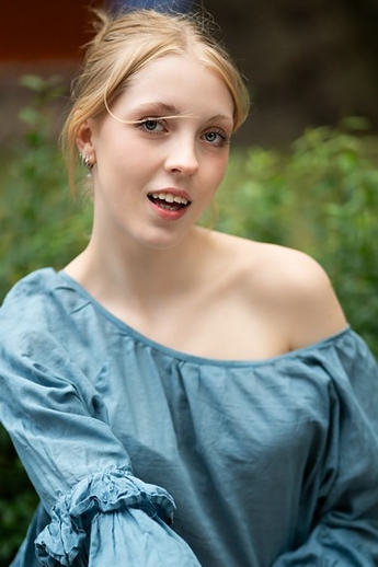 Sedcard von Pina (ID24591)